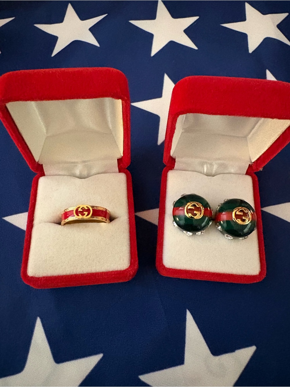 ♥️SPECIAL💚Gold-Tone Red Ring (9) and Green and Red Enamel earrings